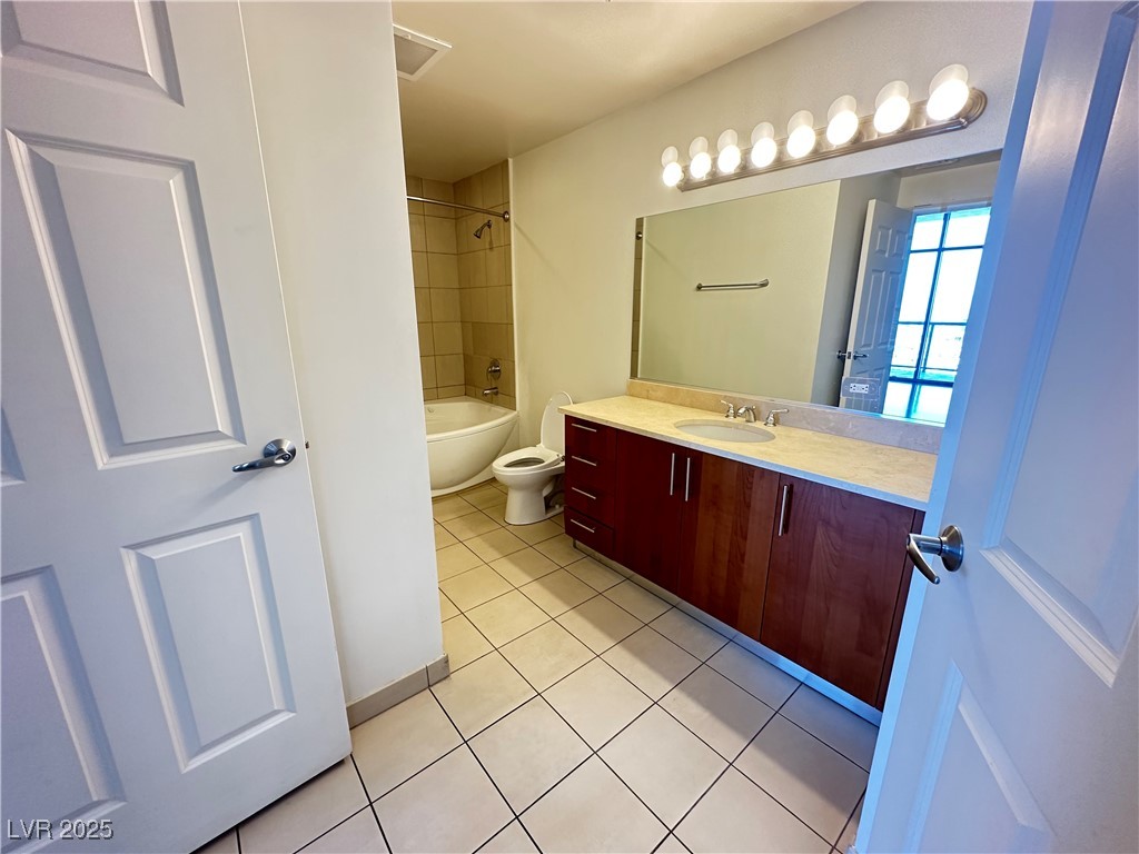 200 West Sahara Avenue 3909 Property Photo 24