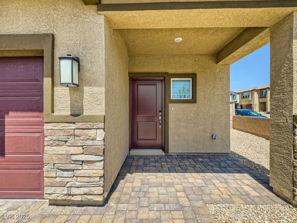 10748 Wild Poppy Avenue Property Photo 4