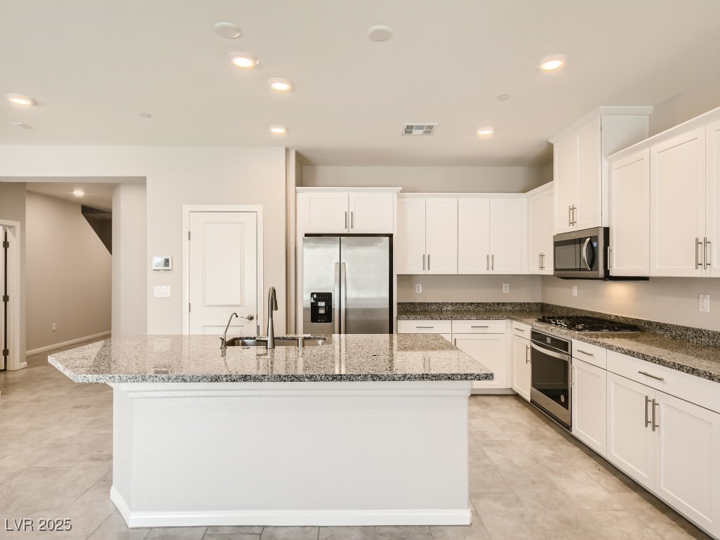 10748 Wild Poppy Avenue Property Photo 5