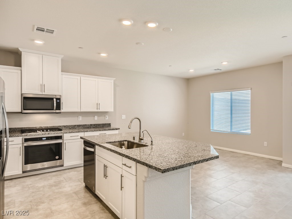 10748 Wild Poppy Avenue Property Photo 13