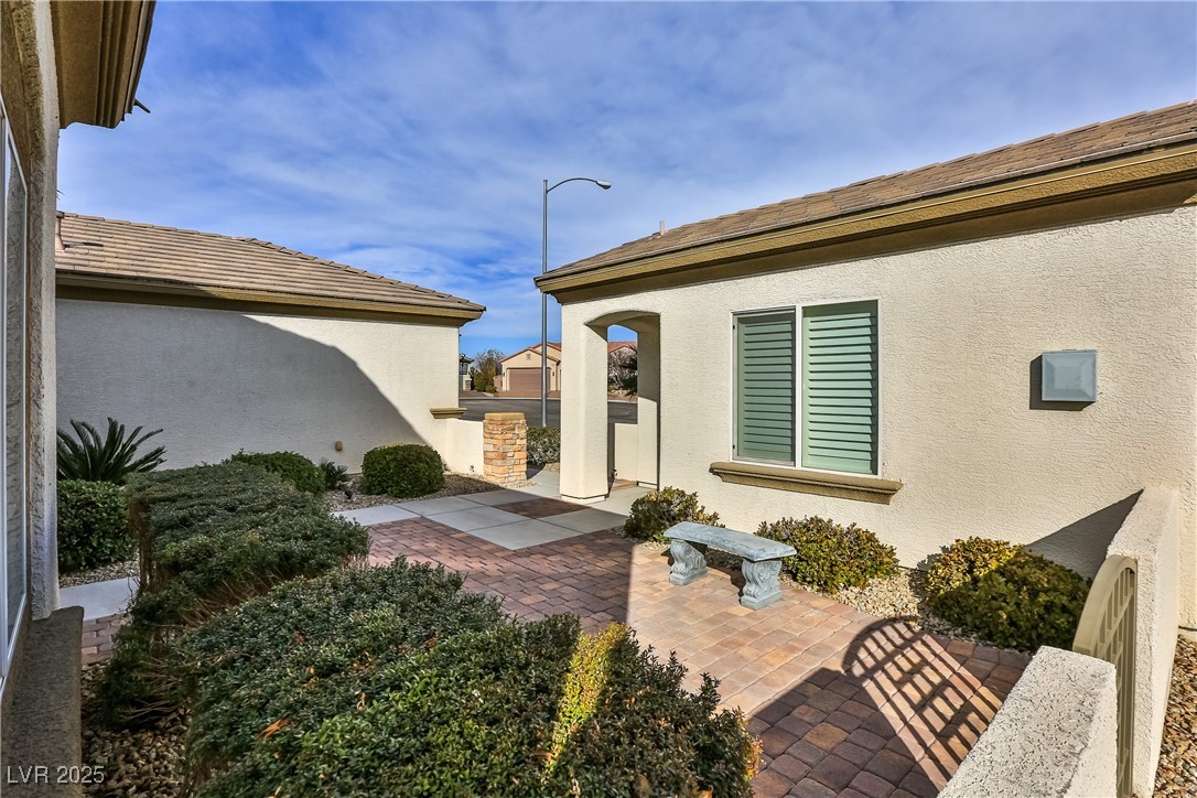 2229 Suffron Hills Court Property Photo 4