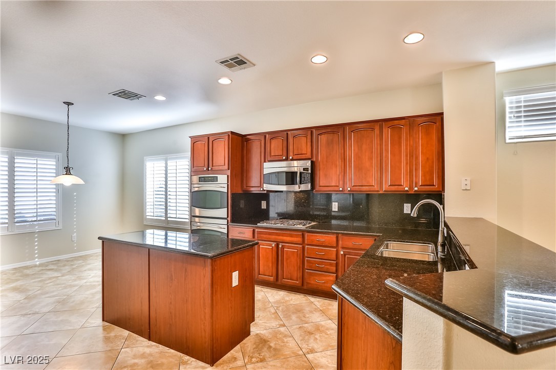 2229 Suffron Hills Court Property Photo 14