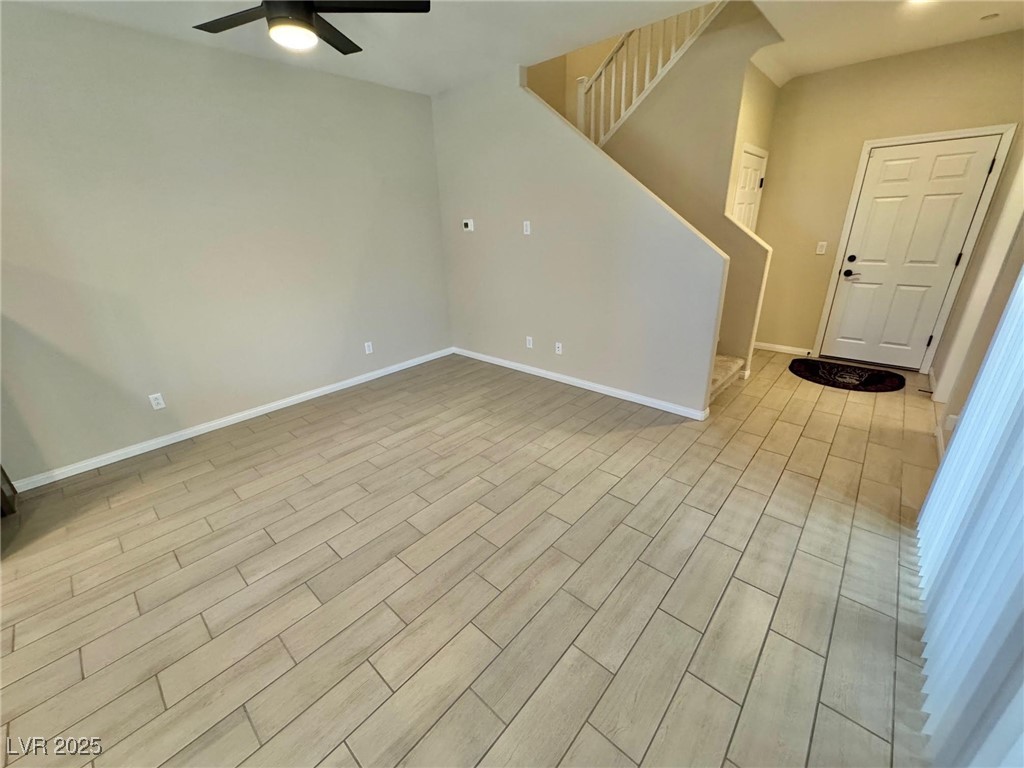 4565 Queens Hill Street Property Photo 2