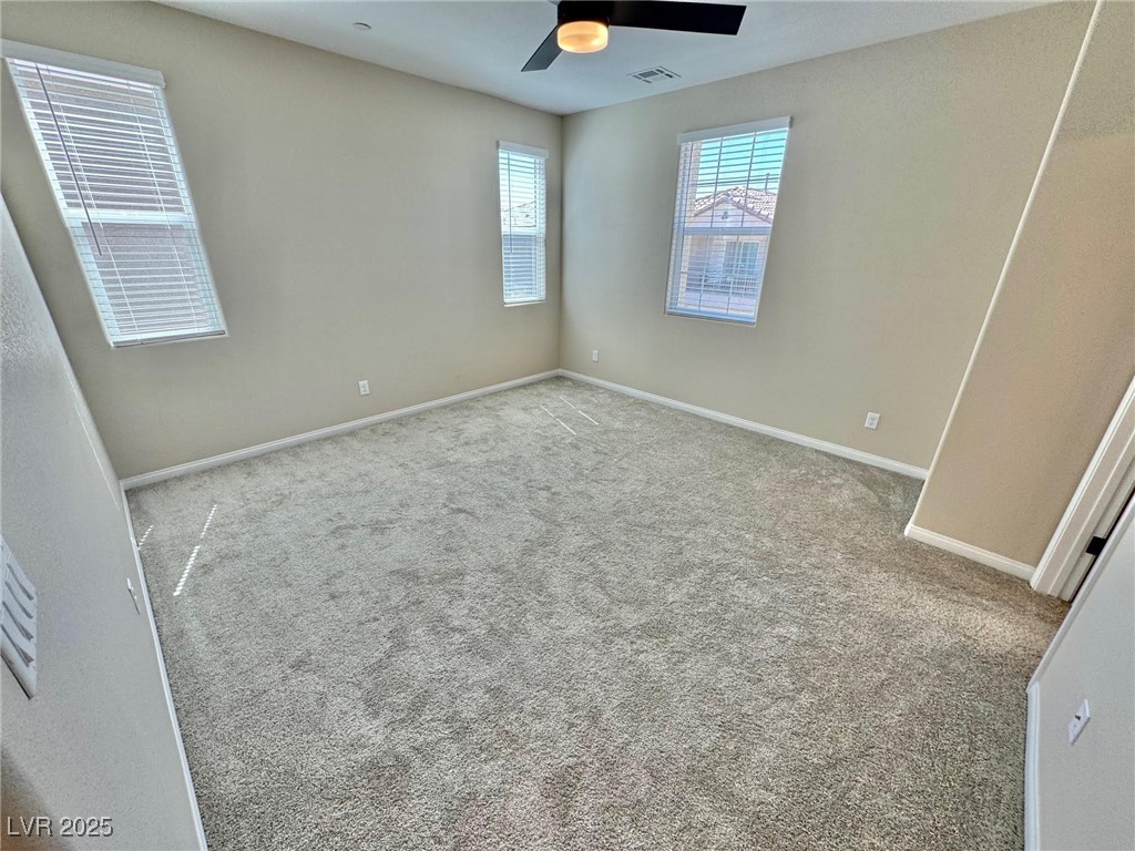 4565 Queens Hill Street Property Photo 11