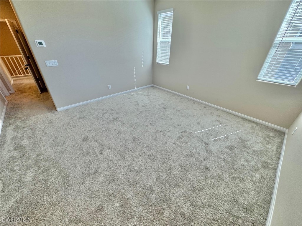 4565 Queens Hill Street Property Photo 12