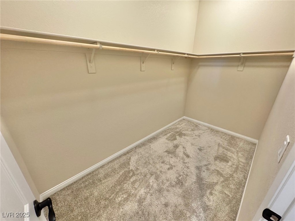 4565 Queens Hill Street Property Photo 13