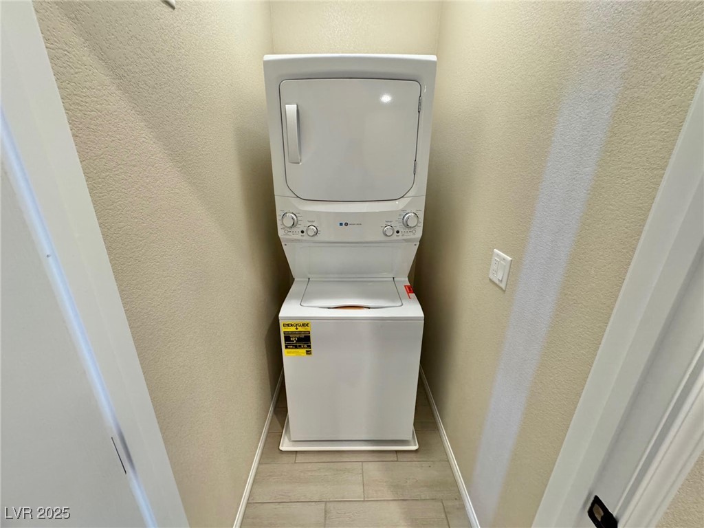 4565 Queens Hill Street Property Photo 27