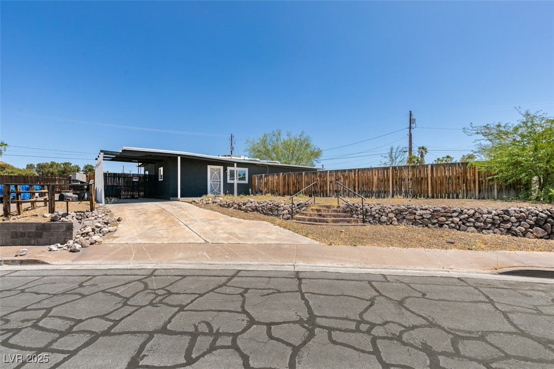 10 Magnesium Street Property Photo