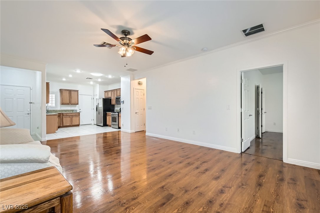 2409 Garganey Avenue Property Photo 9