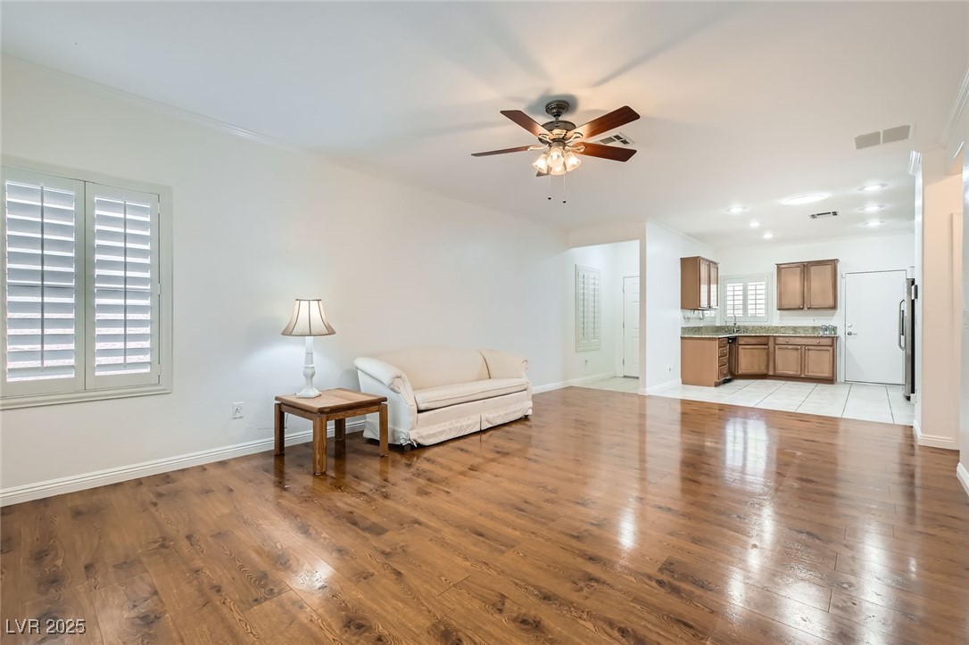 2409 Garganey Avenue Property Photo 10