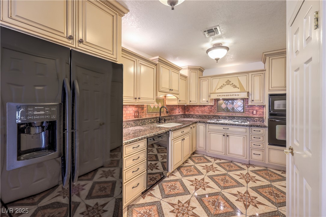 4043 Chalfont Court Property Photo 11
