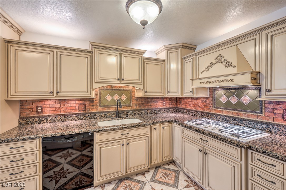 4043 Chalfont Court Property Photo 13