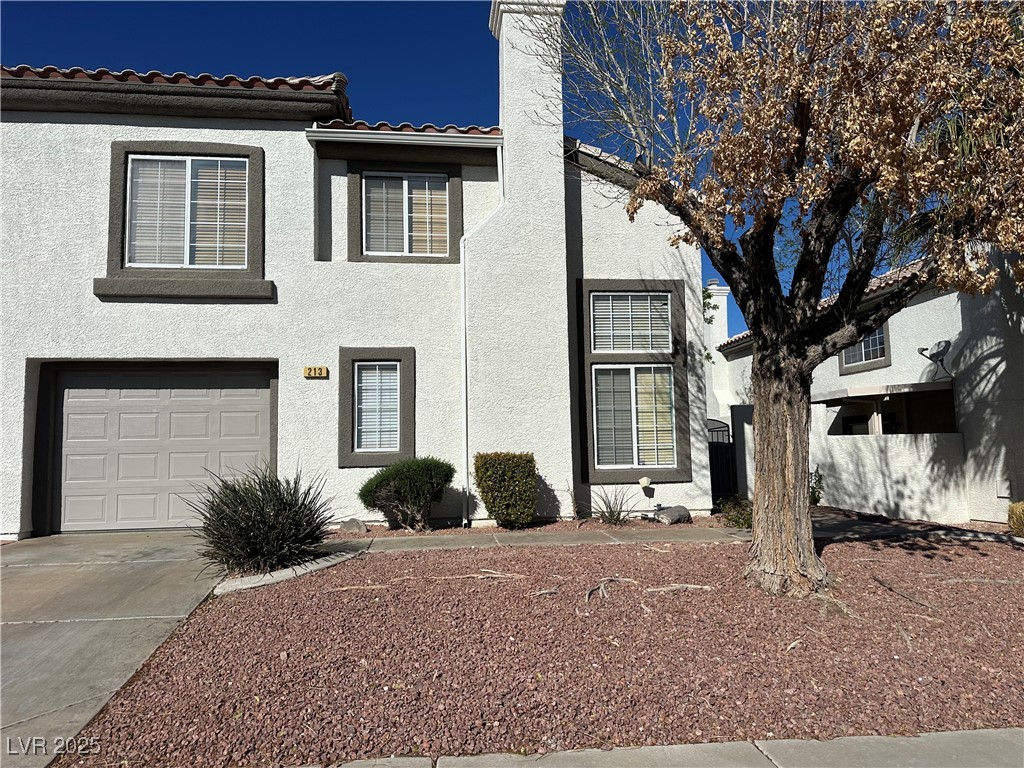 213 Luninborg Street Property Photo