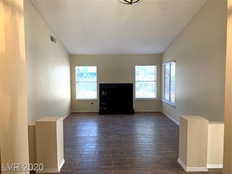 6632 Coastal Breeze Court Property Photo 2