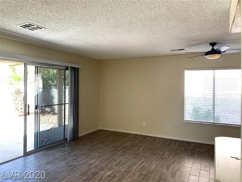 6632 Coastal Breeze Court Property Photo 6