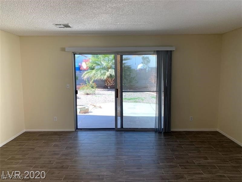 6632 Coastal Breeze Court Property Photo 7