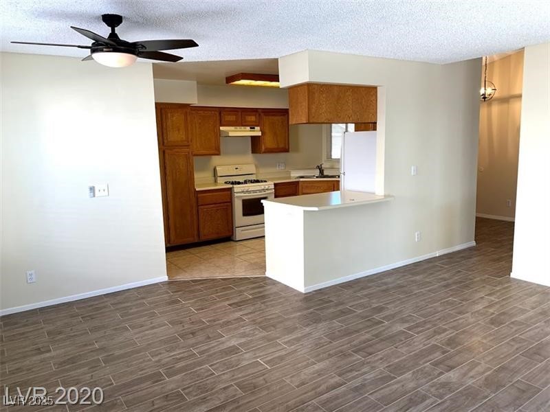 6632 Coastal Breeze Court Property Photo 9