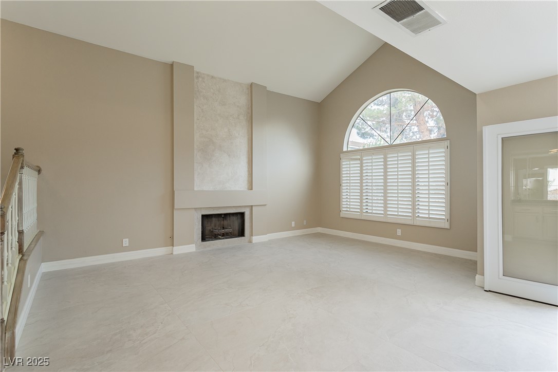 9004 Crystal Glass Drive Property Photo 12