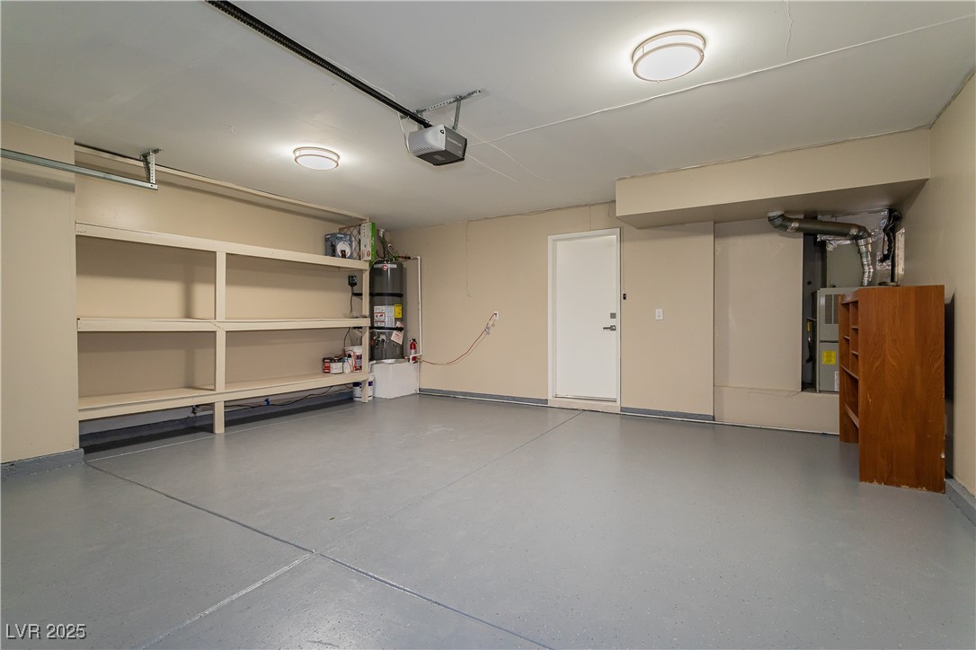 9004 Crystal Glass Drive Property Photo 25