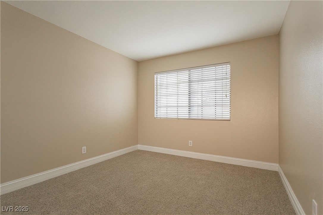 9004 Crystal Glass Drive Property Photo 35
