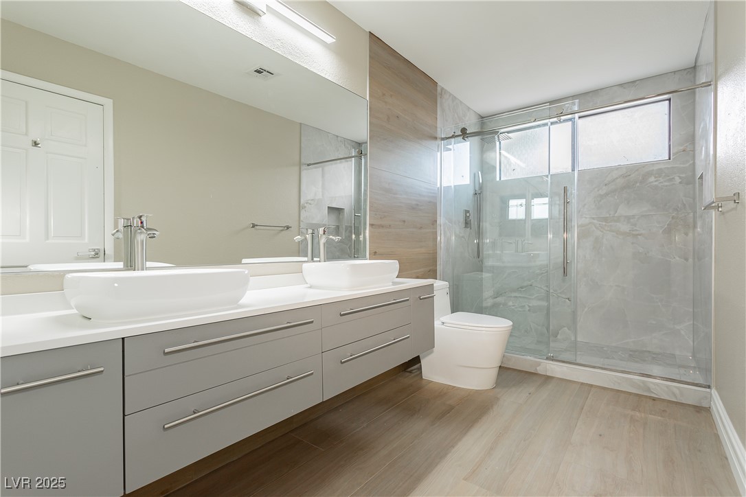 9004 Crystal Glass Drive Property Photo 43