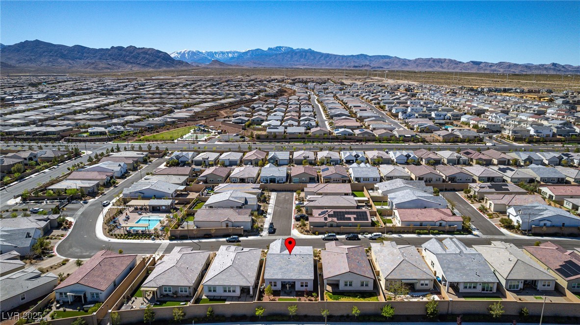 8944 Skye Canyon Ranch Street Property Photo 4