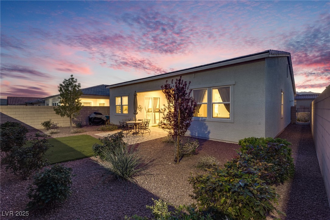 8944 Skye Canyon Ranch Street Property Photo 11