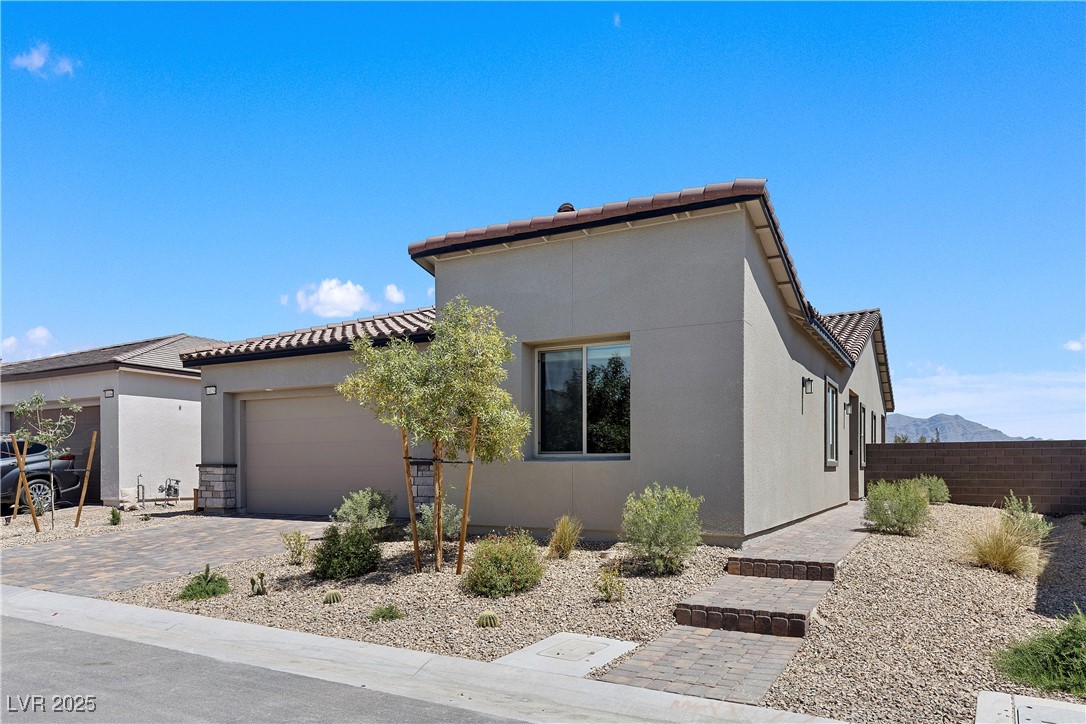 10158 Super Jovian Street Property Photo 1