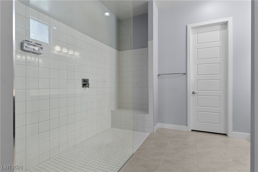 10158 Super Jovian Street Property Photo 8