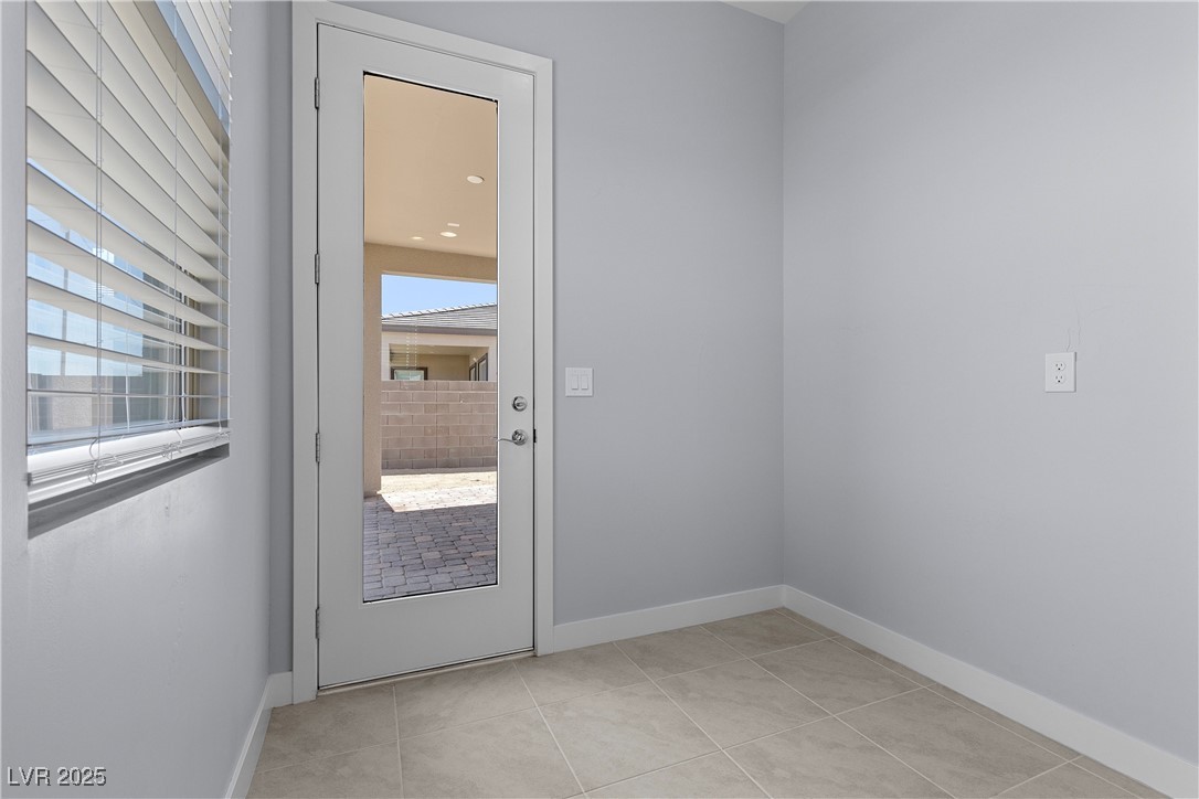 10158 Super Jovian Street Property Photo 22