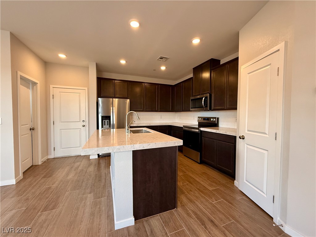 991 Gearus Place Property Photo 11