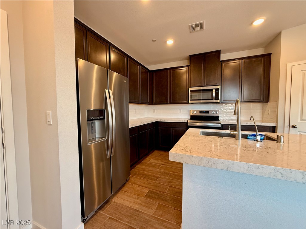 991 Gearus Place Property Photo 14