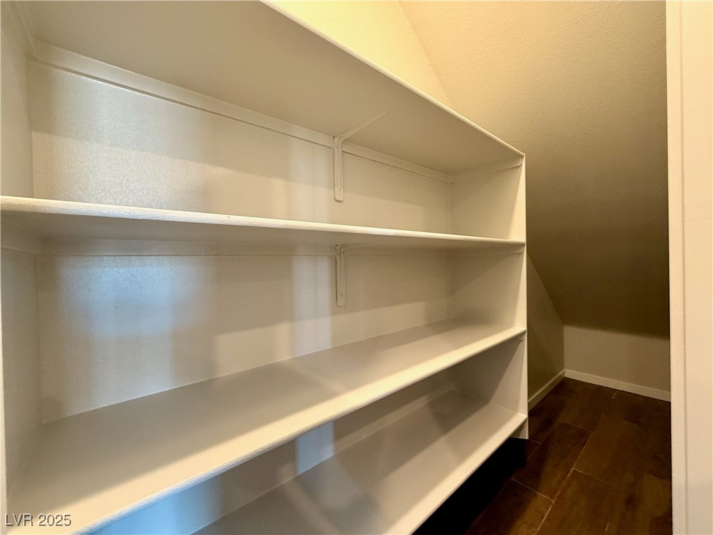 991 Gearus Place Property Photo 16