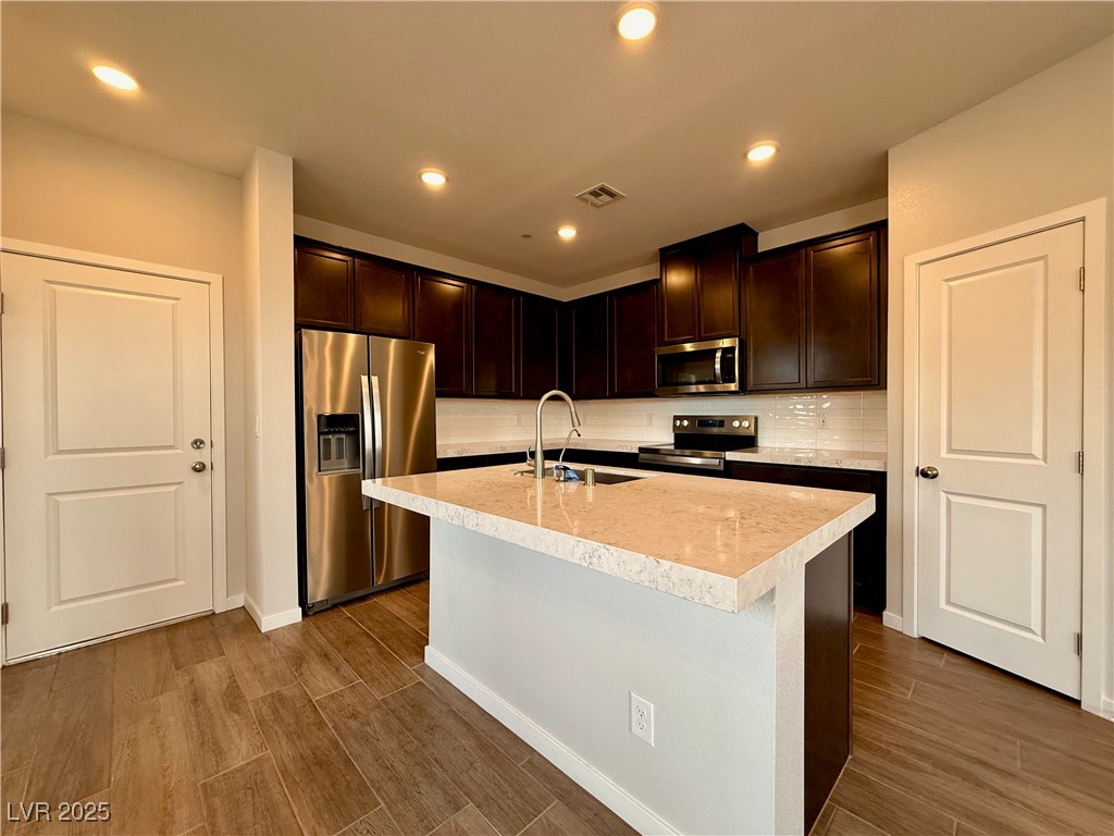 991 Gearus Place Property Photo 18