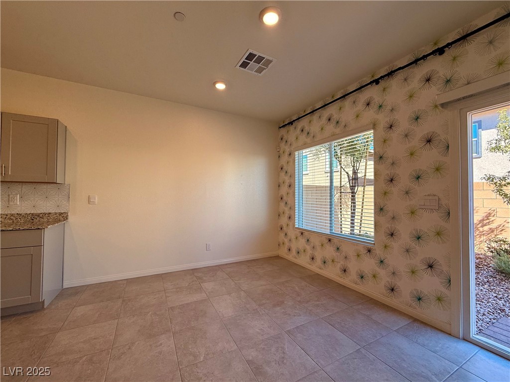 380 Canary Song Drive Property Photo 6