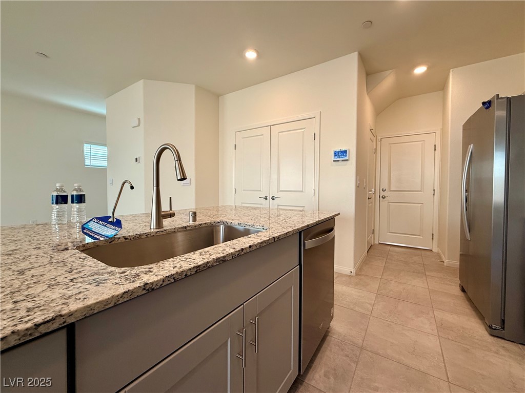 380 Canary Song Drive Property Photo 17