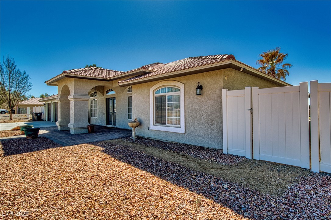 1131 China Street Property Photo 3