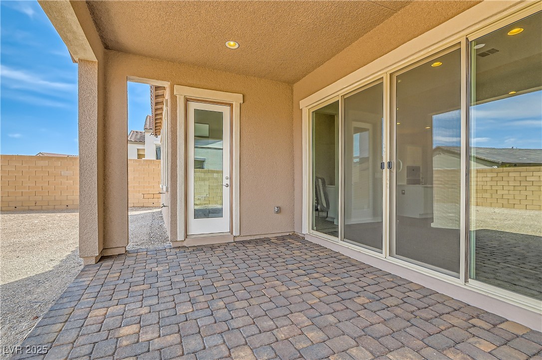 728 Omaggio Place Property Photo 55