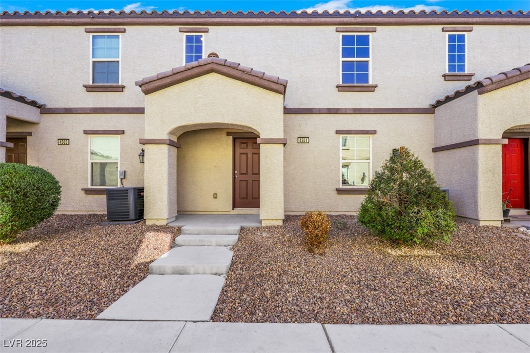 4561 Woolcomber Street Property Photo 1
