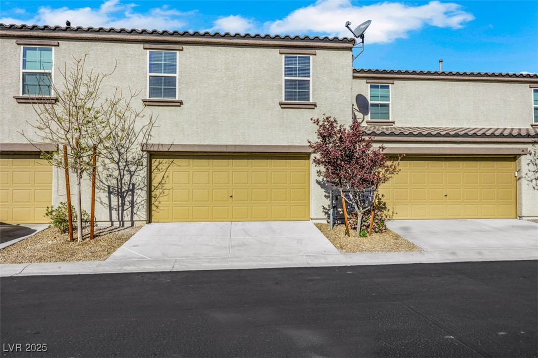 4561 Woolcomber Street Property Photo 8