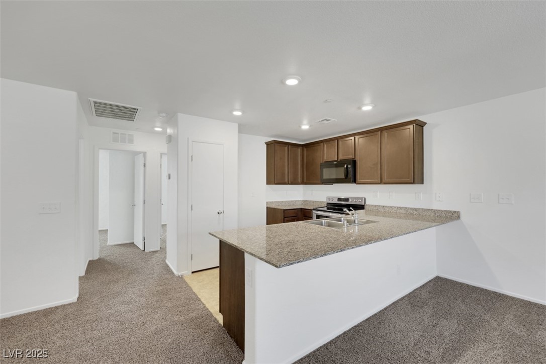 4561 Woolcomber Street Property Photo 28