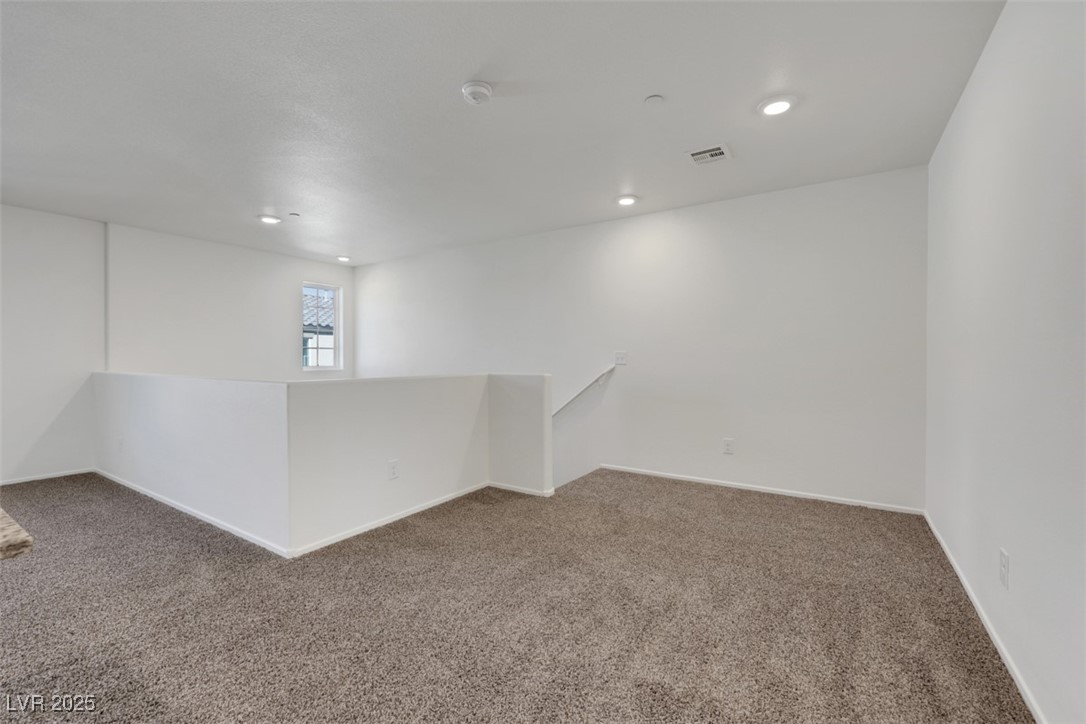 4561 Woolcomber Street Property Photo 29