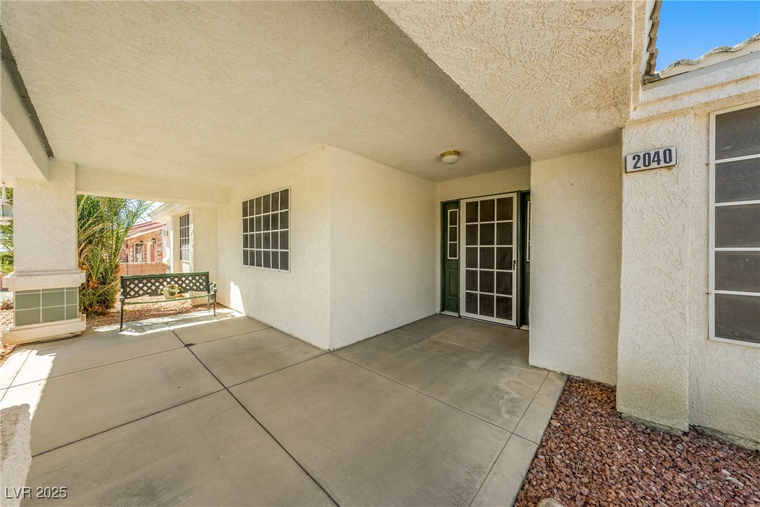 2040 Tucuman Avenue Property Photo 2