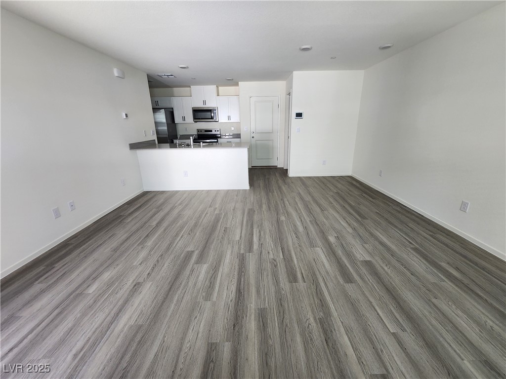 9476 Peaceful River Avenue Property Photo 3