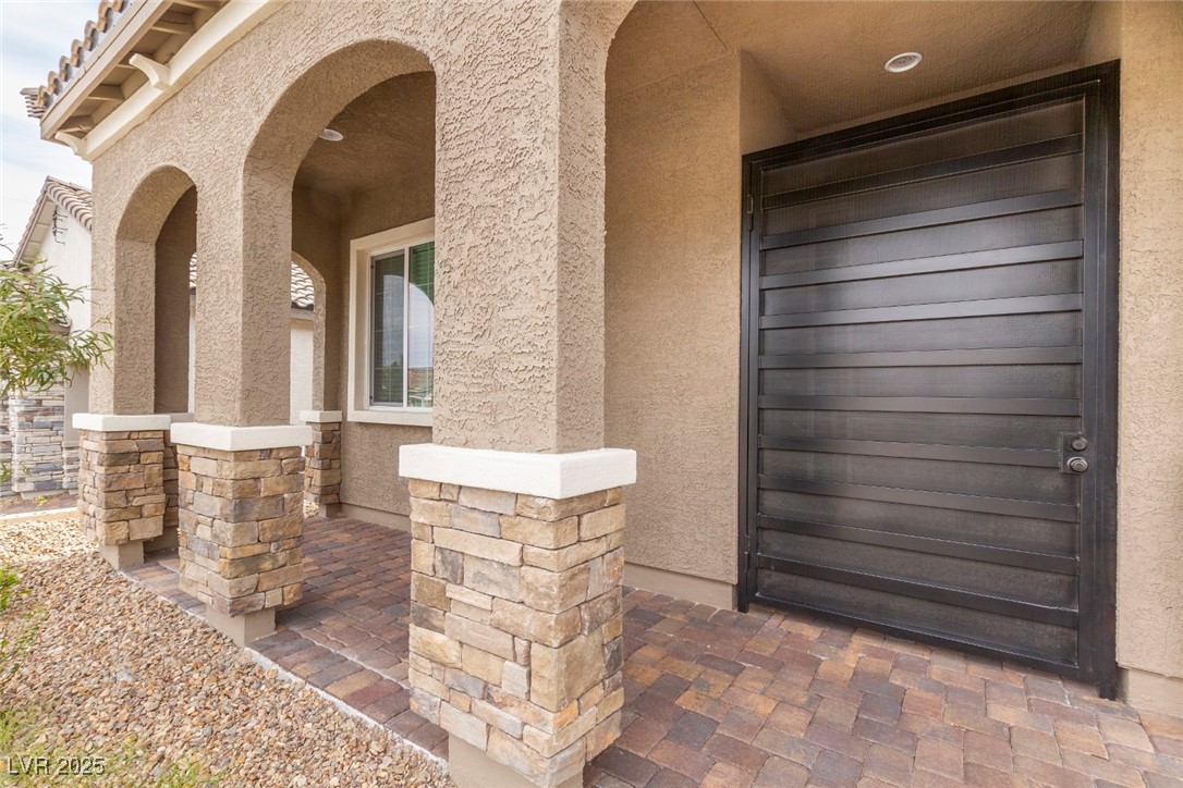 10943 Doresta Avenue Property Photo 5