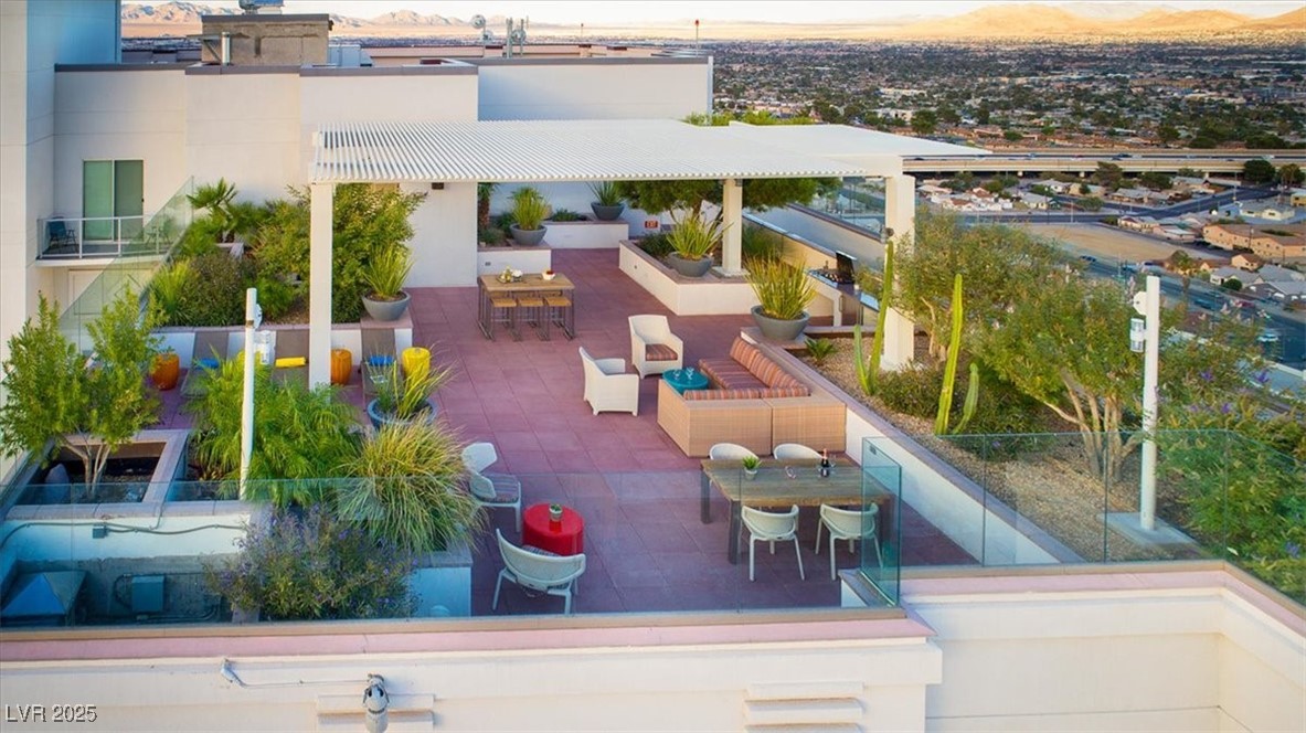 150 Las Vegas Boulevard 918 Property Photo 30