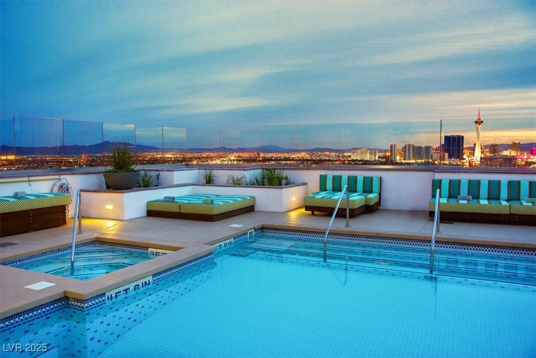 150 Las Vegas Boulevard 918 Property Photo 37