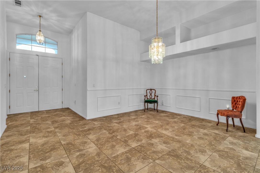 5513 Oakview Falls Court Property Photo 6