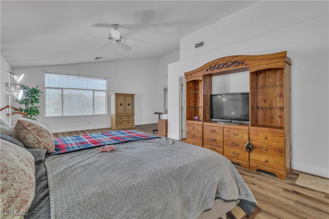 5513 Oakview Falls Court Property Photo 18