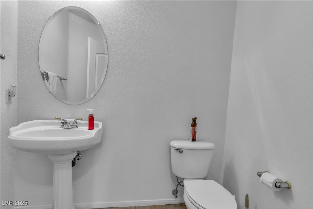 5513 Oakview Falls Court Property Photo 25